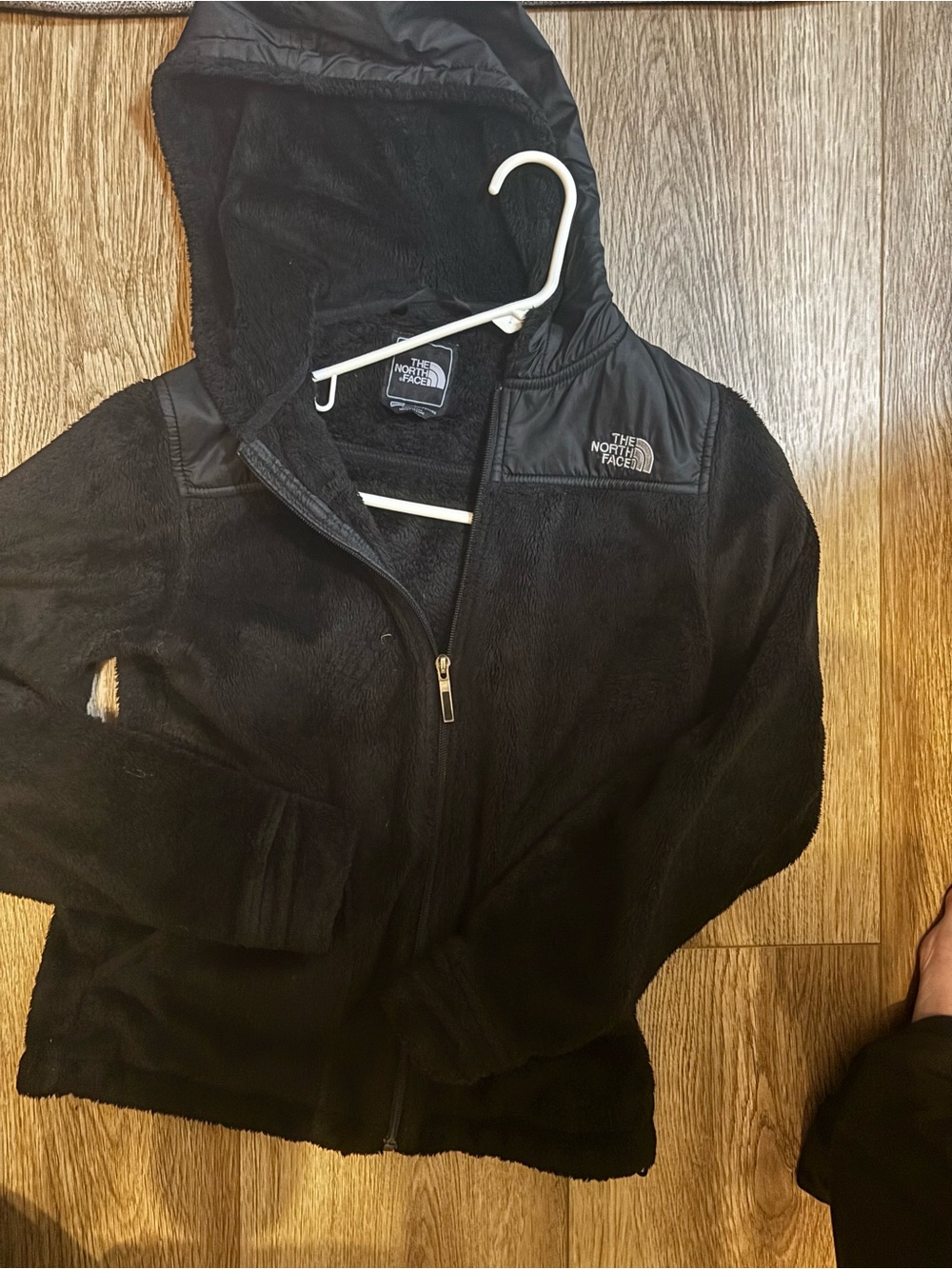 The North Face women’s OSO Black Fleece Hooded Jacket size XS